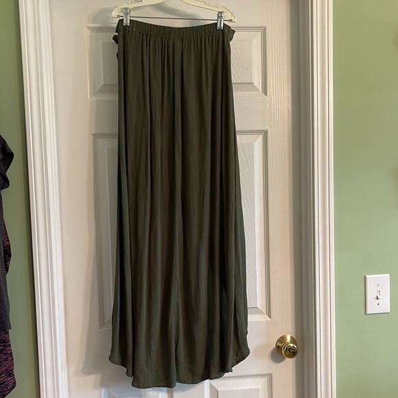 Joe B Smocked Waist Woven Maxi Skirt- Sz M - Picture 3 of 5